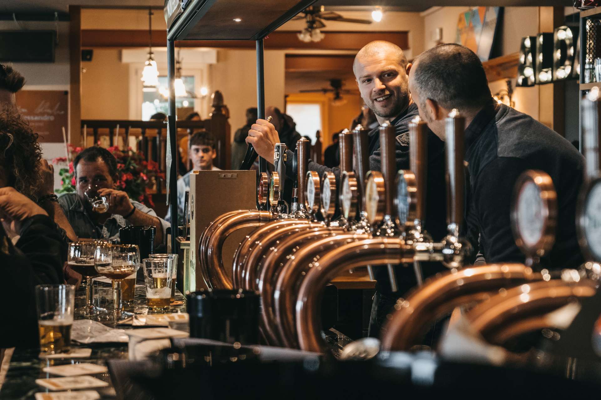 Locale attrezzato con spiene per la birra, cliente di PD Distribuzione