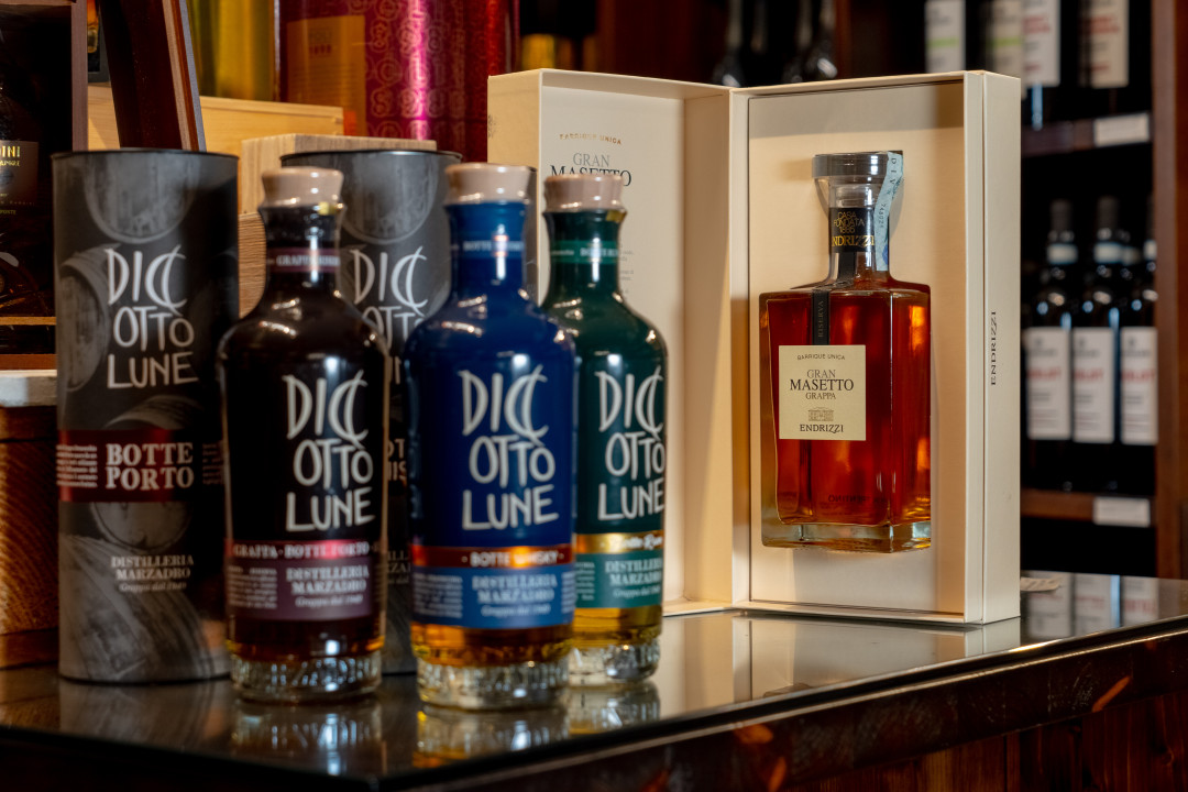 Prodotti Diciotto Lune, di Distilleria Marzadro vendute nel punto vendita di PD Distribuzione.